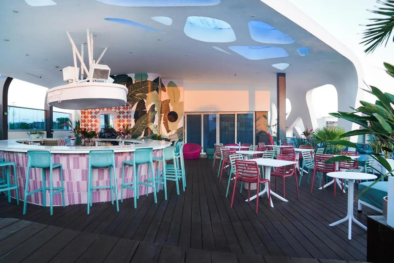 ***  Hotel Alhambra (Adults Only) Playa del Carmen Mexico
